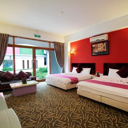 Rainbowtown Hotel Hualien City Exterior photo