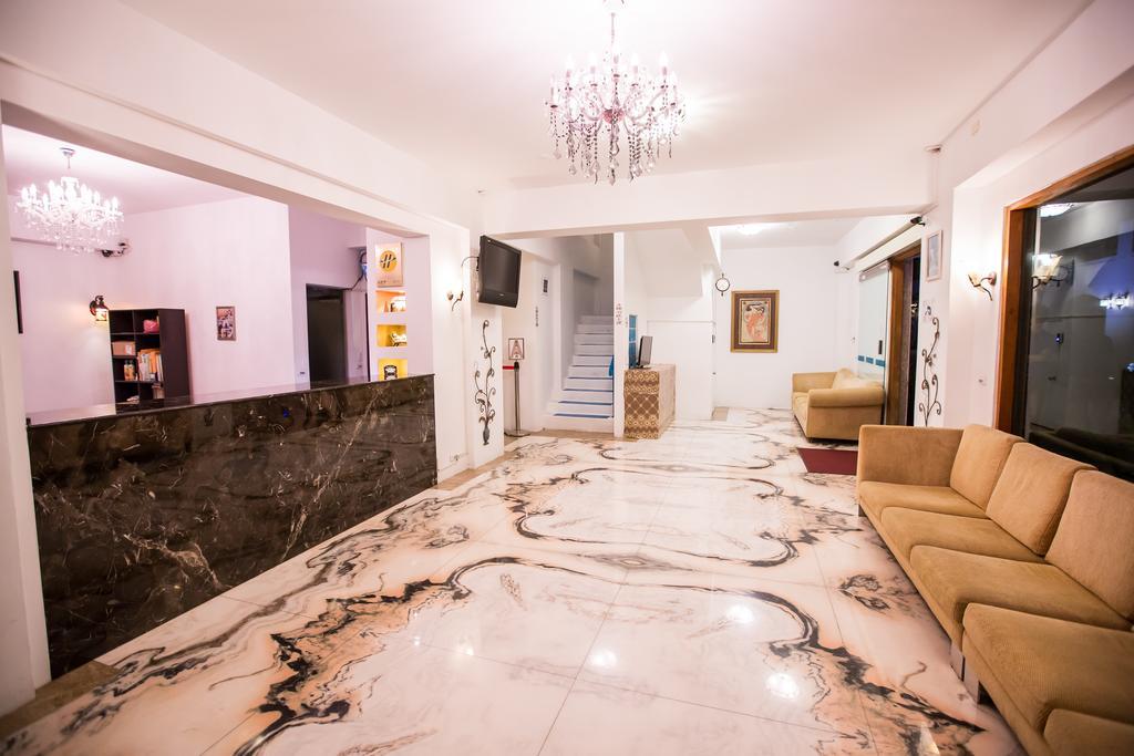Rainbowtown Hotel Hualien City Exterior photo